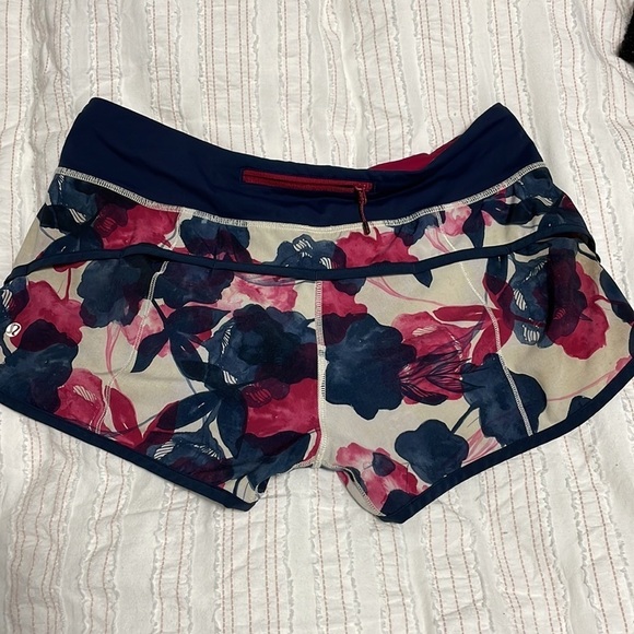 Lululemon  Shorts - Picture 2 of 3